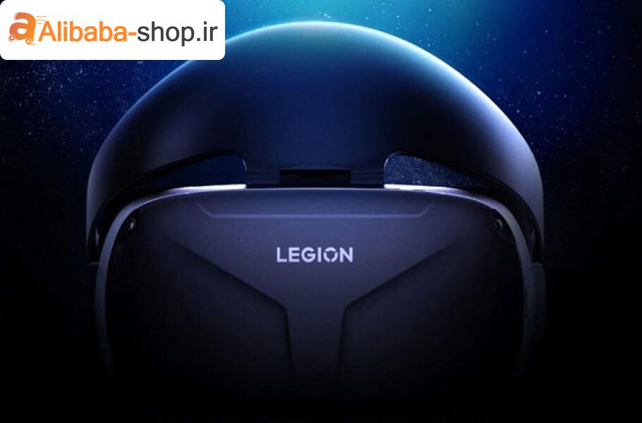 هدست واقعیت مجازی لنوو Legion VR700 از چیپست کوالکام Snapdragon XR2 به همراه 8 گیگابایت رم و 256 گیگابایت حافظه داخلی بهره می‌برد. VR700 به یک نمایشگر LCD مجهز شده که از ویژگی‌هایی مانند حداکثر وضوح 1920 در 3665 پیکسل و نرخ تازه‌سازی تصویر 72/90 هرتز پشتیبانی می‌کند. از نظر طراحی، این هدست‌ها شبیه سری هدفون‌های Lenovo Rescuer هستند که البته عملکرد بهتری دارند. پهنای باند ویدیویی دستگاه به میزان قابل توجهی افزایش یافته و علاوه بر این، سرعت عملکرد هوش مصنوعی هدست‌ واقعیت‌مجازی جدید لنوو 11 برابر و وضوح آن 10 برابر افزایش یافته است. به گفته لنوو، وزن بخش جلو و عقب دستگاه با دقت بهینه‌سازی شده که با این وجود، کاربران مشکلی با استفاده طولانی‌مدت از آن نخواهند داشت. ماسک عریض و نرم دستگاه نیز تجربه‌ای طبیعی و راحت را به کاربران ارائه می‌کند. علاوه بر این، VR700 از پخش سیمی و بی‌سیم پشتیبانی می‌کند. نمایشگر 4K RealRGB داخلی Legion VR700 نیز سرعت پاسخگویی بسیار خوبی دارد. لنوو همچنین برای دستیابی به موقعیت‌یابی دقیق در سطح میلی‌متر، سرعت مقداردهی ابتدایی در سطح میلی ثانیه و سرعت تاخیر در سطح میلی ثانیه برای شناسایی دقیق حرکات بدن، در هدست VR700 از طراحی 6DoF (شش درجه آزادی: آزادی حرکت یک جسم در فضای سه‌بعدی) استفاده کرده است.